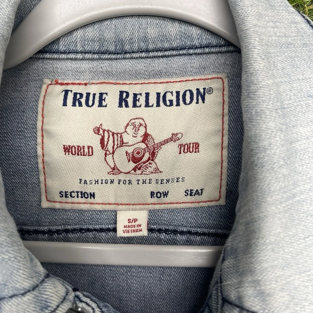True Religion Trucker Jacket Mens Small 15426-00 Cotton Light Wash Denim Button